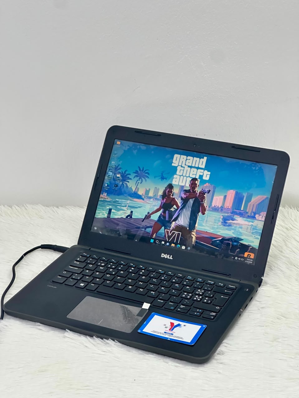DELL Latitude 3380 Core(TM) i5  - 6006U CPU @ 2.00GHz  - 14’’, 500 HDD - 4 Go Ram - Azerty